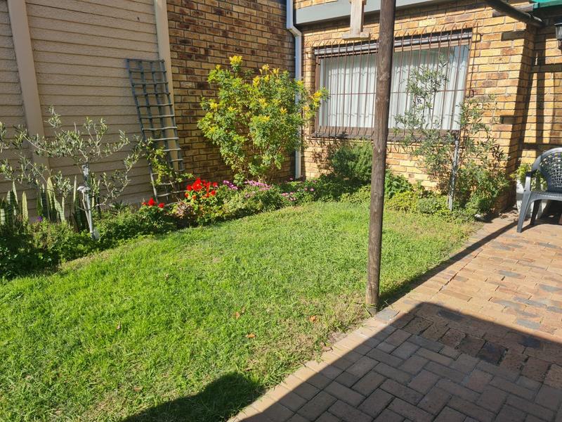 3 Bedroom Property for Sale in Table View Western Cape